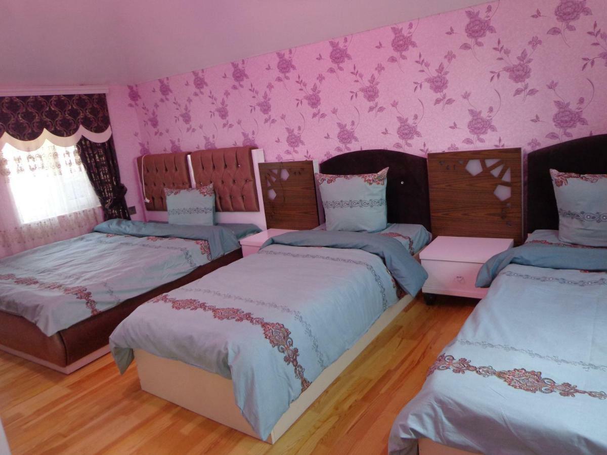 Tubram S Ailəvi Qonaq Evi Sheki Exterior foto