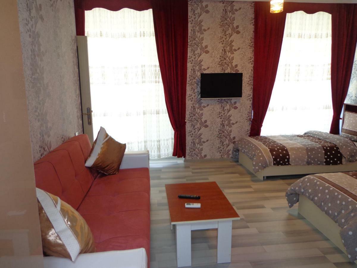 Tubram S Ailəvi Qonaq Evi Sheki Exterior foto